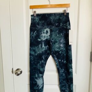 lululemon Women’s Tie-Dye Align HR Pant 25”